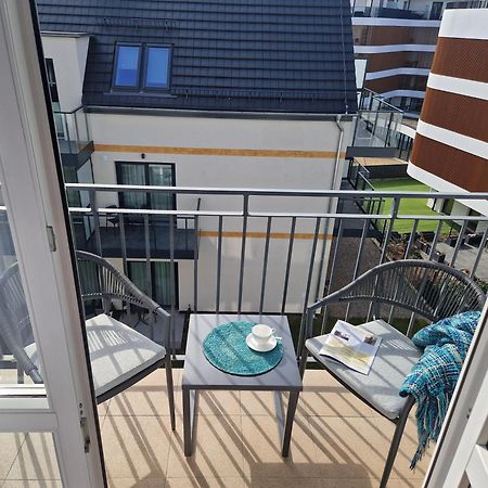 Stylish Vacation Apartment With Parking In Miedzyzdroje By Noclegi Renters Экстерьер фото