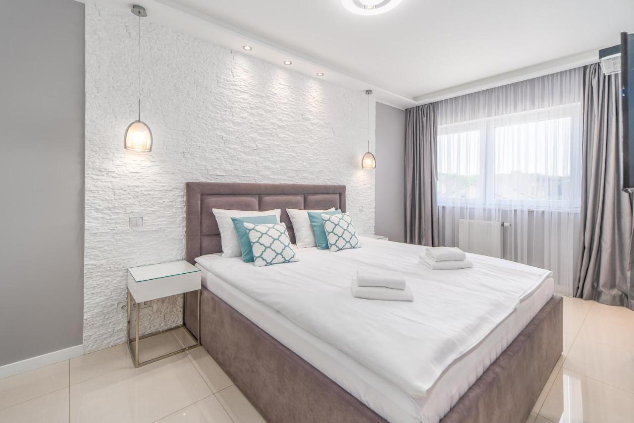 Stylish Vacation Apartment With Parking In Miedzyzdroje By Noclegi Renters Экстерьер фото